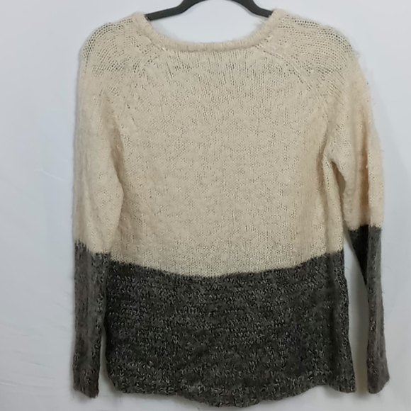 Womens kimchi blue sweater size small - Picture 2 of 3